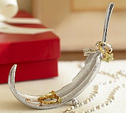 Feather Ring Holder