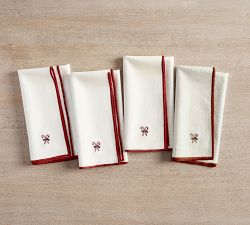 Holiday Classics Napkins - Set of 4
