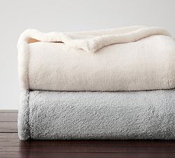 Essential Cozy Throw