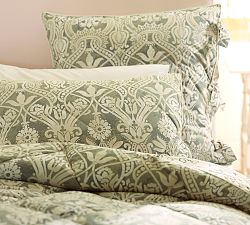 Lorraine Comforter