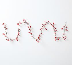 Berry Garland Christmas Card Holder