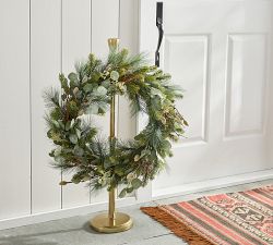 Adjustable Height Standing Wreath Hanger