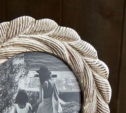 Figural Wreath Handcrafted Frame