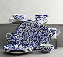 Puebla Porcelain Dinnerware Set