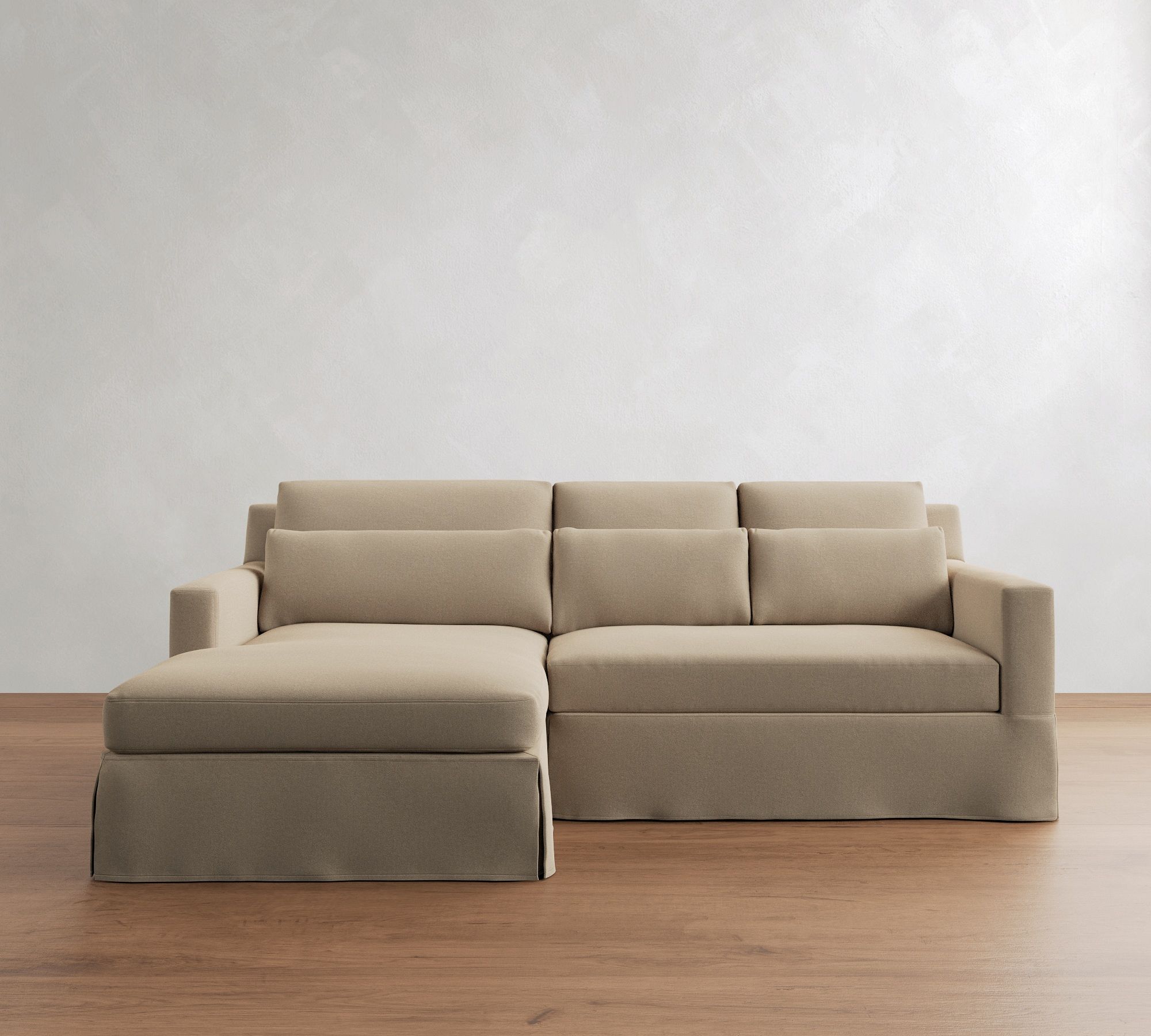 York Square Arm Deep Seat Slipcovered Chaise Sectional (84"&ndash;115")