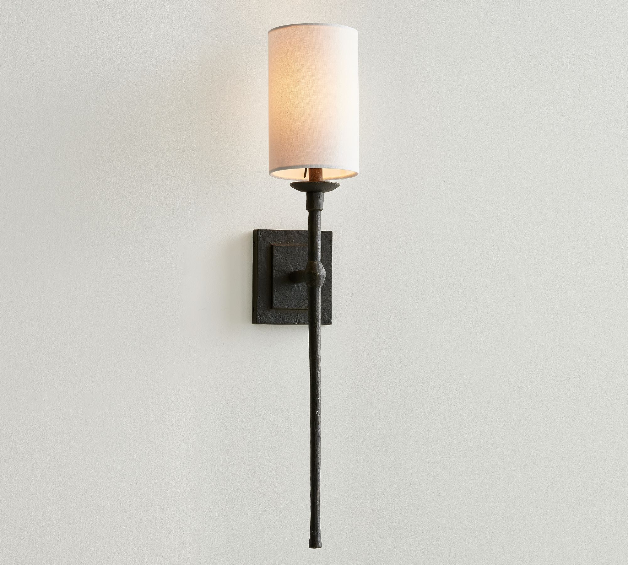 Lenmore Metal Sconce (27'')