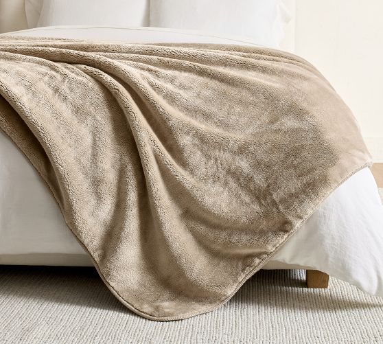 Cloud Plush Blanket - Thumbnail 3