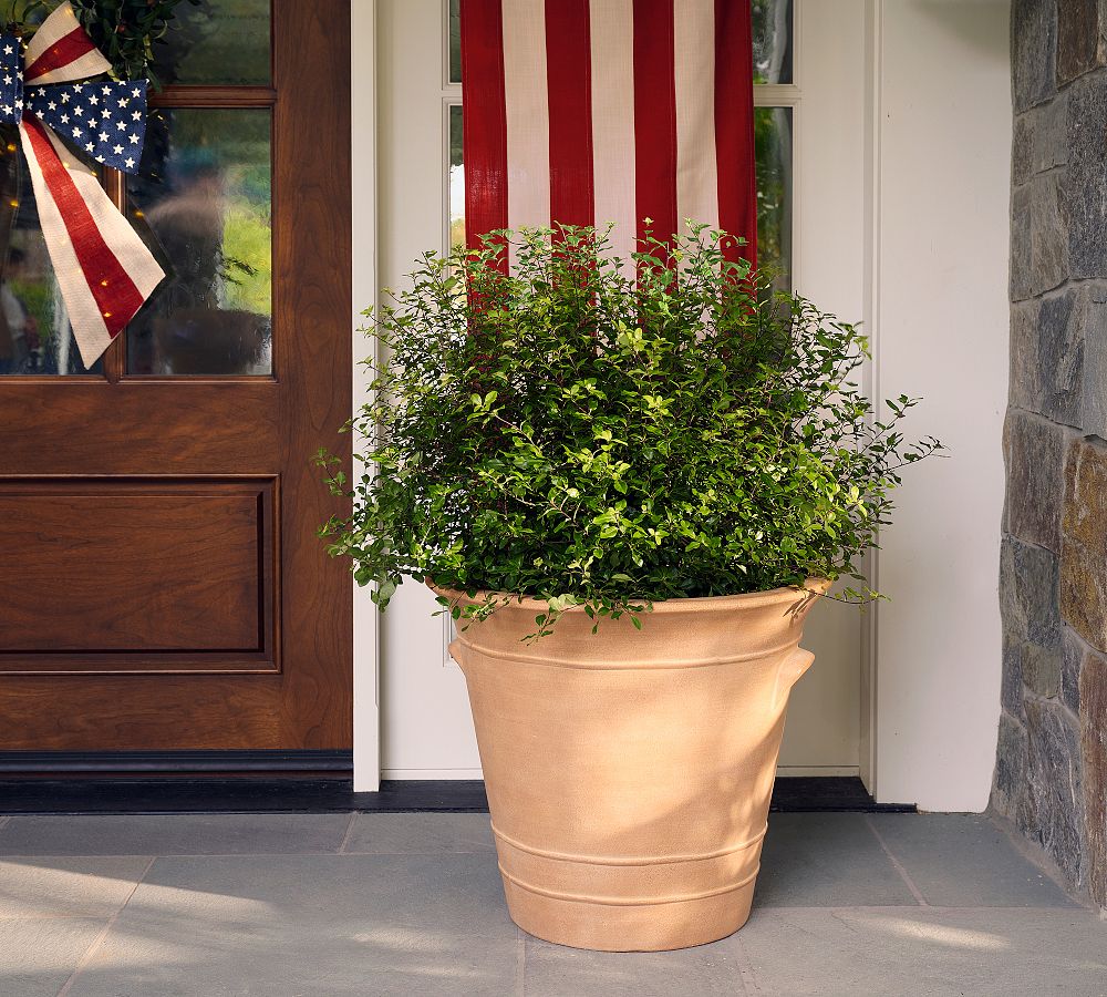 Nantucket Outdoor Planters Terracota Medium - 9.25"D x 9"H