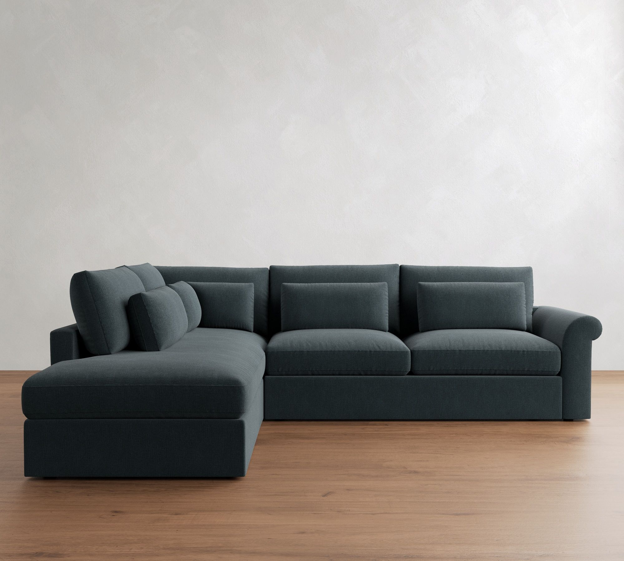Westwood Roll Arm Deep Seat Return Bumper Sectional (125"-137") - thumbnail 3