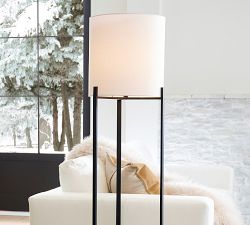 Ian Metal Floor Lamp (64")