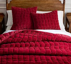 Open Box: Cozy Cloud Handcrafted Quilt, Full/Queen - Ruby