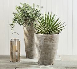 Tesoro Planters