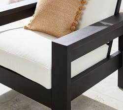 Malibu Metal Grand Outdoor Lounge Chair (39")