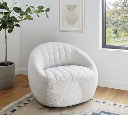 Calaveres Swivel Chair