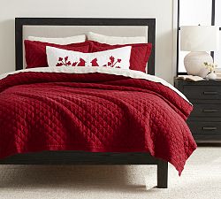Open Box: Belgian Flax Linen Diamond Quilt, Full/Queen - Red Berry