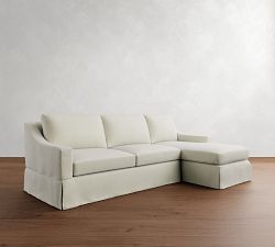 York Slope Arm Slipcovered Chaise Sleeper Sectional (99")