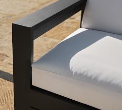 Malibu Metal Swivel Outdoor Lounge Chair