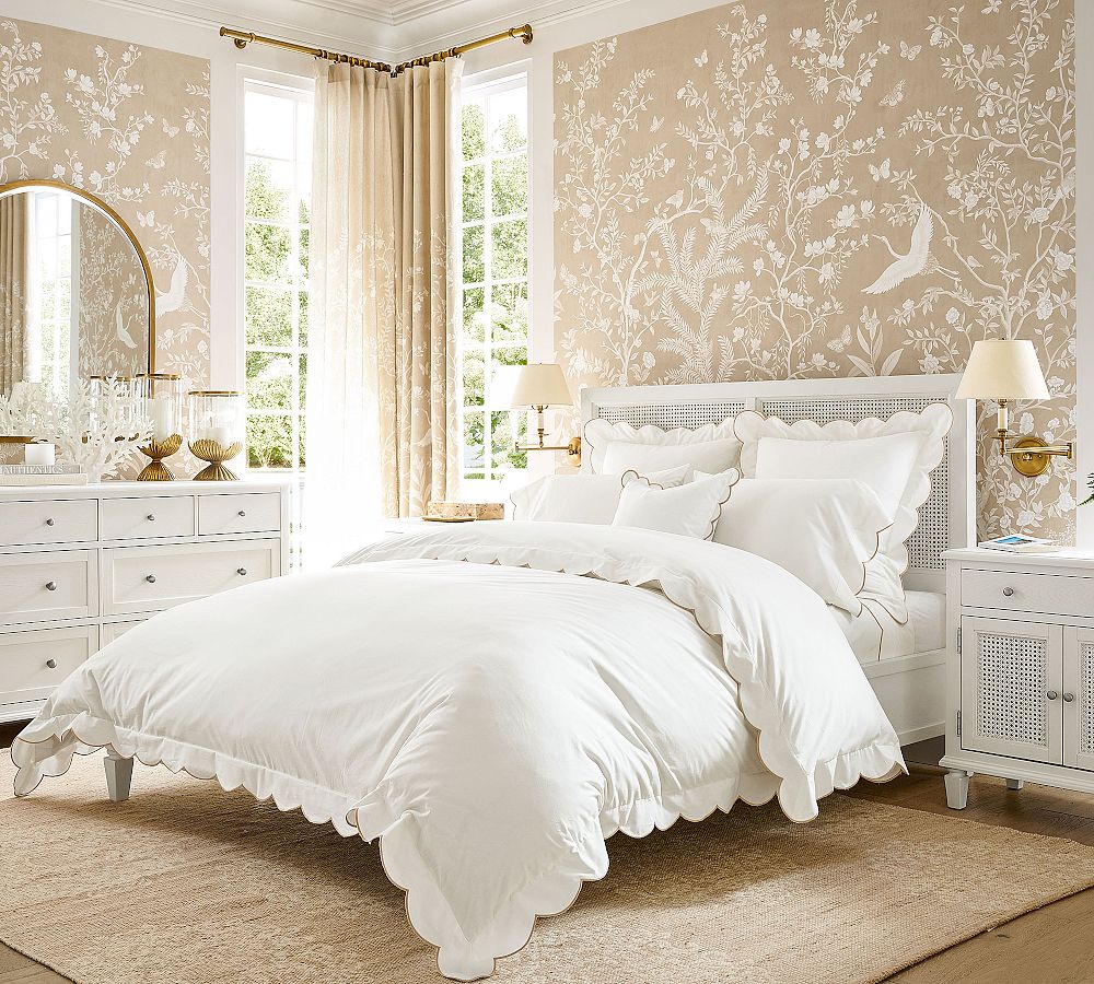 Pottery Barn Scalloped Embroidered Duvet Cover - White/Flax, King