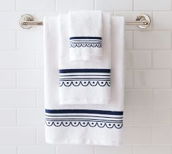 Mark D. Sikes Pixie Scallop Towel