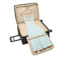 Briggs &amp; Riley Large Expandable Spinner