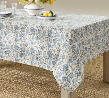 Tablecloths &amp; Table Throws