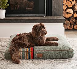 Pendleton® Vintage Camp Pet Bed