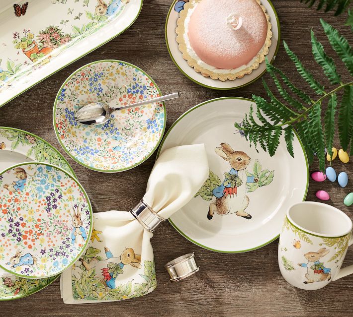 Peter Rabbit ドーム型カバー付き皿 Peter Rabbit Stoneware Cereal Bowls - Set of 4 | Pottery Barn