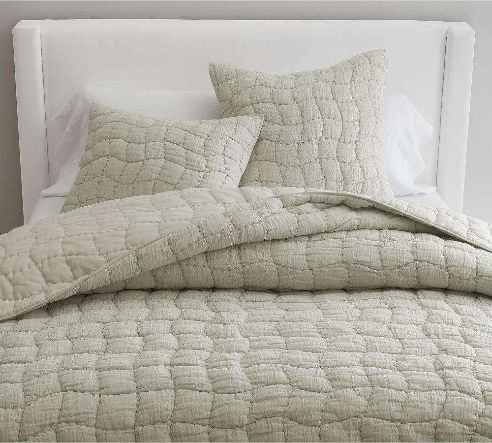 Cloud Quilt - Eucalyptus, King/Cal. King