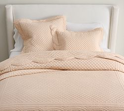 Open Box: Heirloom Scallop Quilt, King/Cal. King - Blush