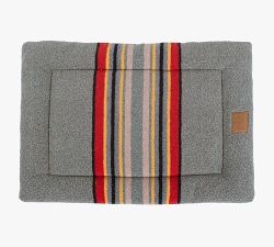 Pendleton® Vintage Camp Comfort Cushion Pet Bed