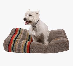 Pendleton® Vintage Camp Pet Bed
