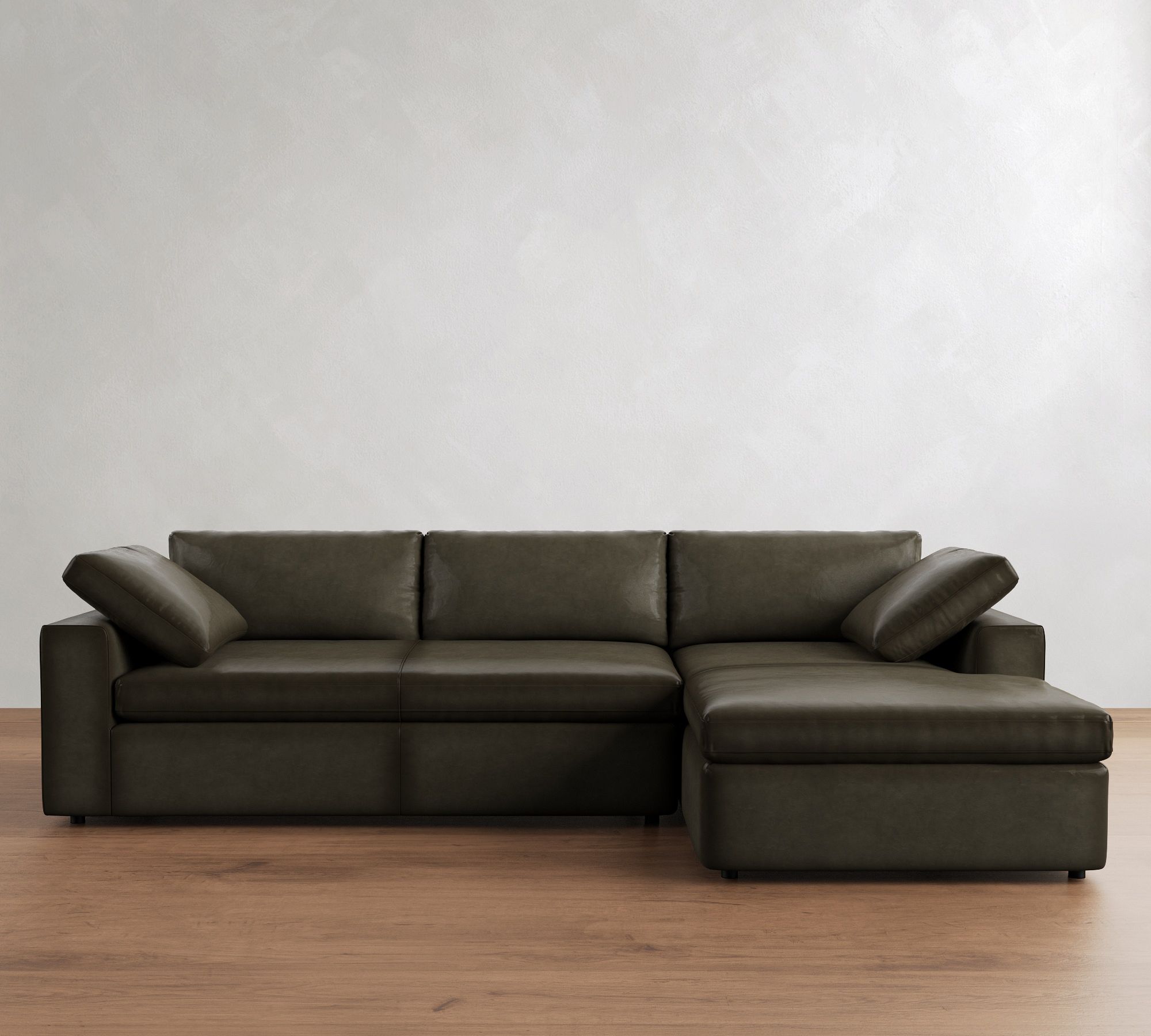 Dream Leather Chaise Sectional (120"&ndash;130")
