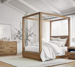 Oakleigh Canopy Bed