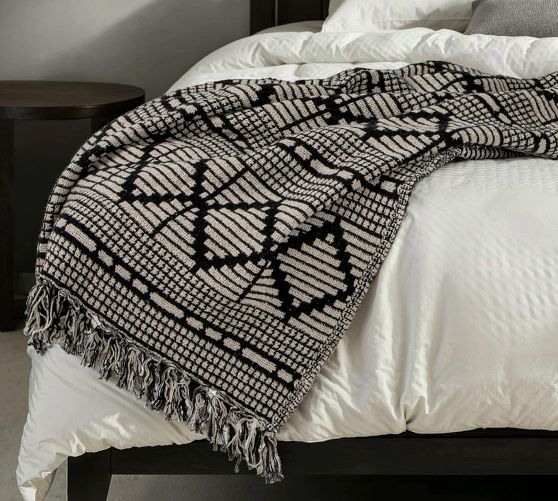 Ginni Diamond Pattern Fringe Throw