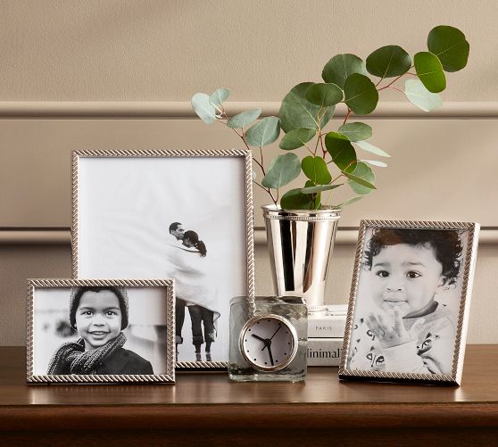 Byron Frames