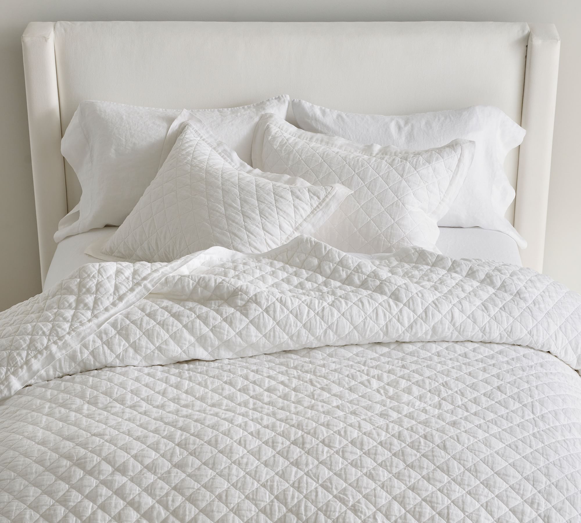 White Belgian flax linen quilt with diamond stitching