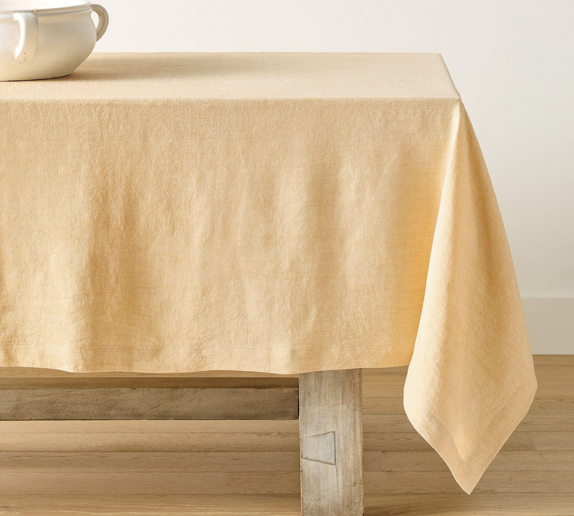 Mason Oversized Linen Tablecloth - thumbnail 3