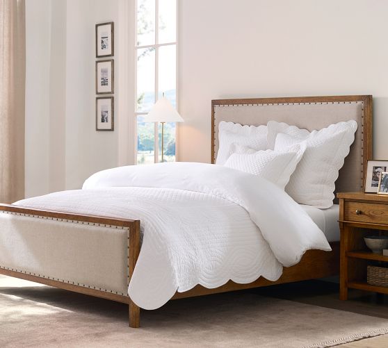 Heirloom Scalloped Quilt