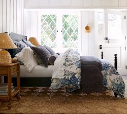 Velvet Scalloped Edge Reversible Quilt
