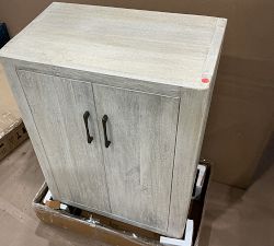 Open Box: Aptos Entry Cabinet (25") - Sandwash