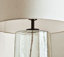 Ontario Glass Table Lamp (22")