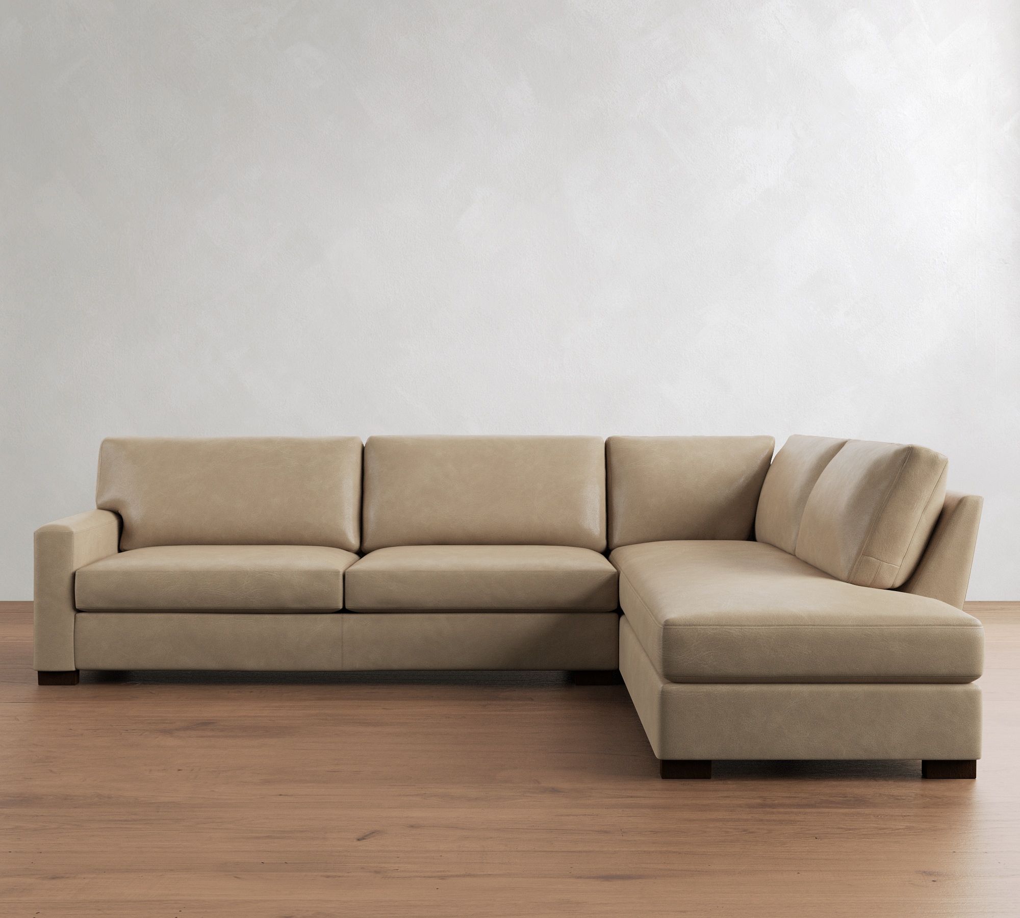 Turner Square Arm Leather Return Bumper Sectional (106"&ndash;125")
