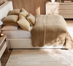 Velvet Scalloped Edge Reversible Quilt