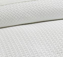 400-Thread-Count Sateen Quilt