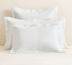 400-Thread-Count Sateen Quilt