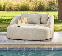 Xander Upholstered Round Outdoor Daybed