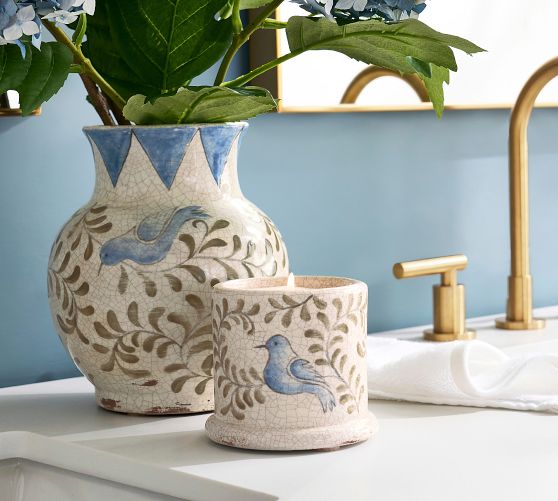 Hand Painted Bird Candle - Fig Grove & Thyme