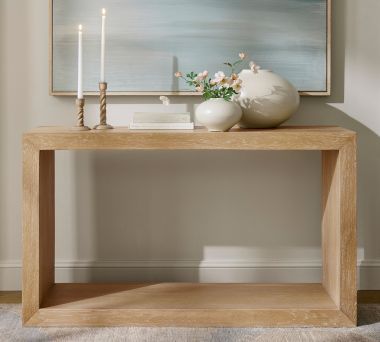 Folsom Altair Entryway