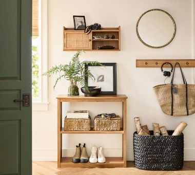 Channing Entryway
