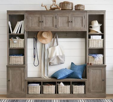Livingston Entryway